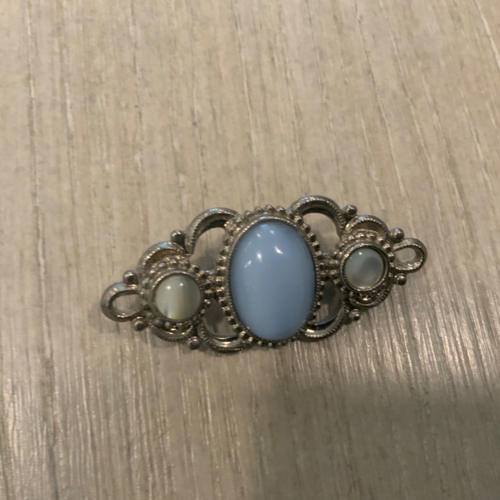 Vintage Brooch - Picture 2 of 2